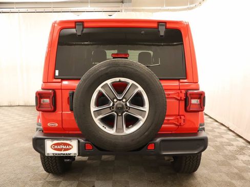 Used 2021 Jeep Wrangler Unlimited Sahara AWD/4WD image 5