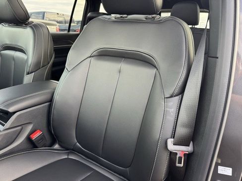 New 2025 Jeep Grand Cherokee L Limited image 28