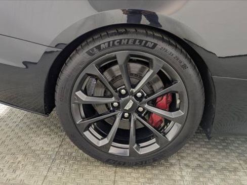 Used 2017 Cadillac ATS V w/ Luxury Package RWD image 32