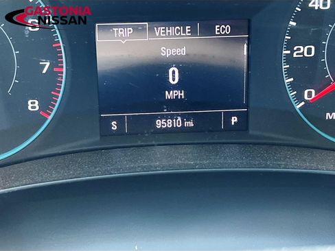 Used 2022 Chevrolet Malibu LS FWD image 15
