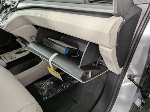 New 2026 Honda Odyssey EX-L image 32