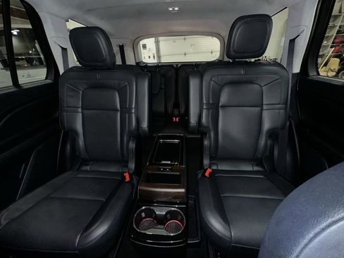 Used 2025 Lincoln Aviator Reserve w/ Luxury Package RWD image 26