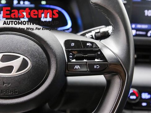 Used 2025 Hyundai Elantra Sport w/ Cargo Package image 16