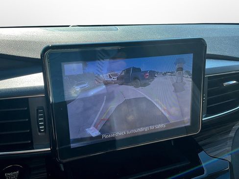 Used 2023 Ford Explorer Limited image 31