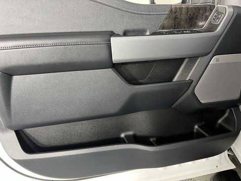 Used 2024 Ford F250 Lariat w/ Sport Appearance Package image 26