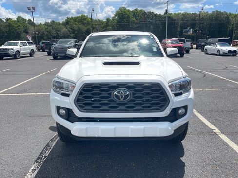 Used 2023 Toyota Tacoma TRD Sport RWD image 2
