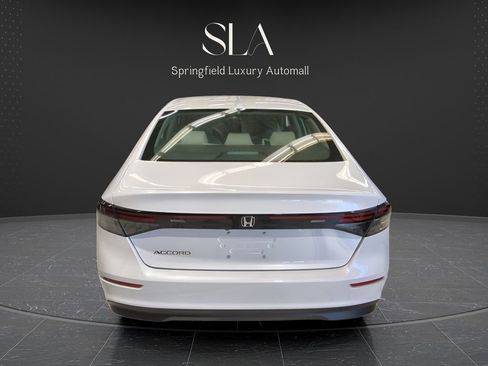 Used 2025 Honda Accord LX image 6