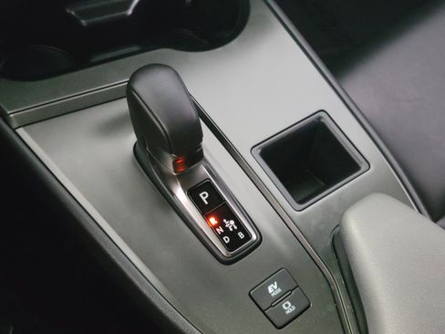 Certified 2025 Lexus UX 300h 300h image 25