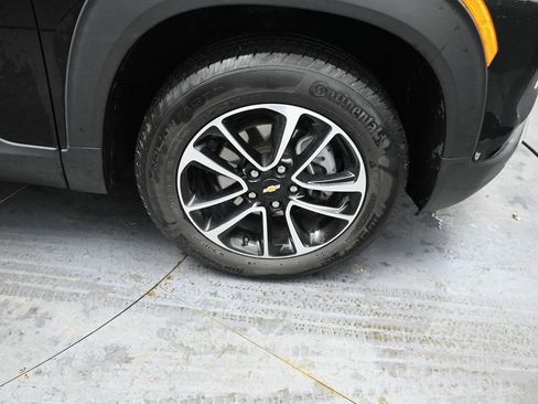 Used 2025 Chevrolet TrailBlazer LT w/ Driver Confidence Package image 17