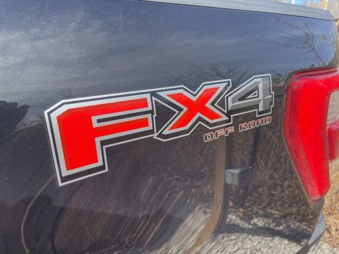 Used 2022 Ford F150 Lariat w/ Max Trailer Tow Package image 10