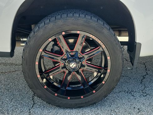 Used 2020 Chevrolet Silverado 1500 LT w/ All-Star Edition AWD/4WD image 5