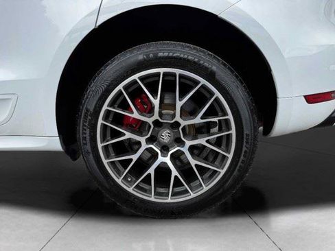 Used 2017 Porsche Macan Turbo AWD/4WD image 55