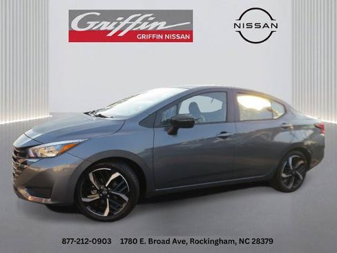 Certified 2025 Nissan Versa SR FWD image 1