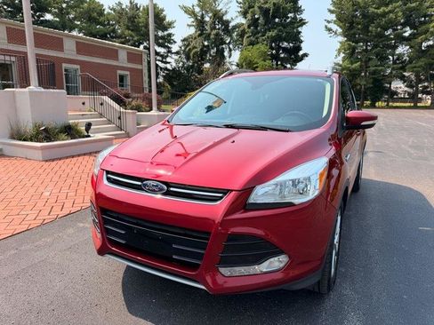 Used 2016 Ford Escape Titanium FWD image 2