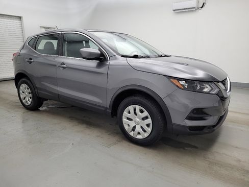 Used 2020 Nissan Rogue Sport S image 11