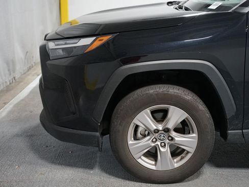Used 2025 Toyota RAV4 XLE FWD image 5