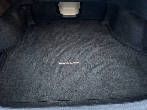 Used 2008 Toyota Avalon XLS image 16