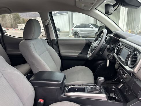 Used 2018 Toyota Tacoma SR5 image 54