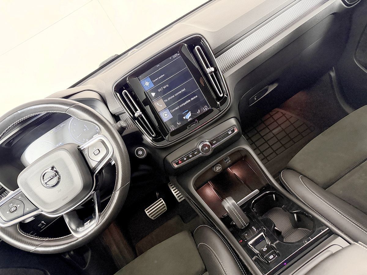 Used 2020 Volvo XC40 T5 R-Design w/ Protection Package Premier AWD/4WD image 60