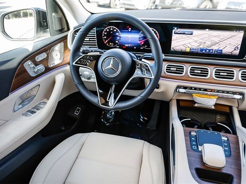New 2026 Mercedes-Benz GLE 450 4MATIC image 14