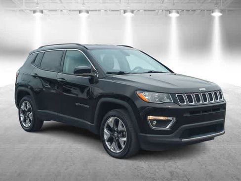 Certified 2018 Jeep Compass Limited w/ Navigation Group AWD/4WD image 2