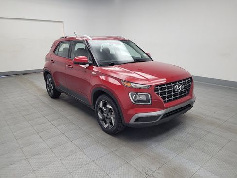 Used 2023 Hyundai Venue SEL w/ Cargo Package image 13