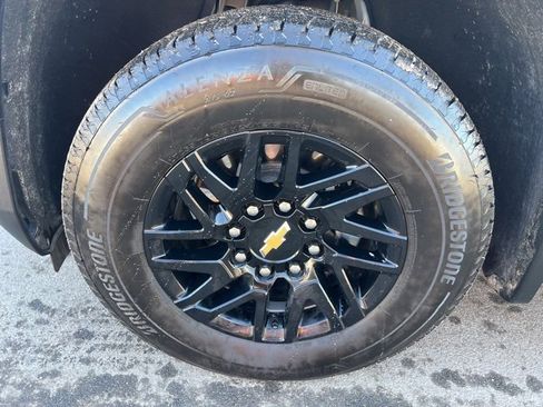 Used 2024 Chevrolet Silverado EV W/T image 10