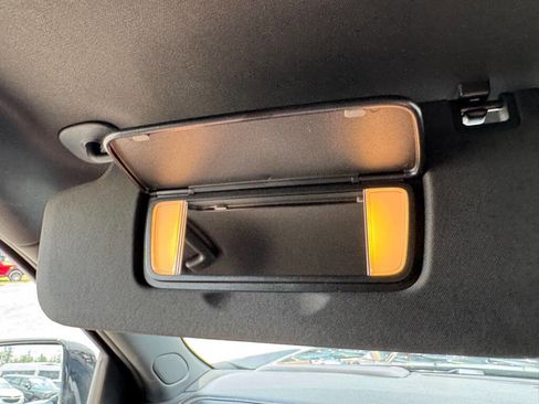 Used 2024 GMC Yukon Denali image 34