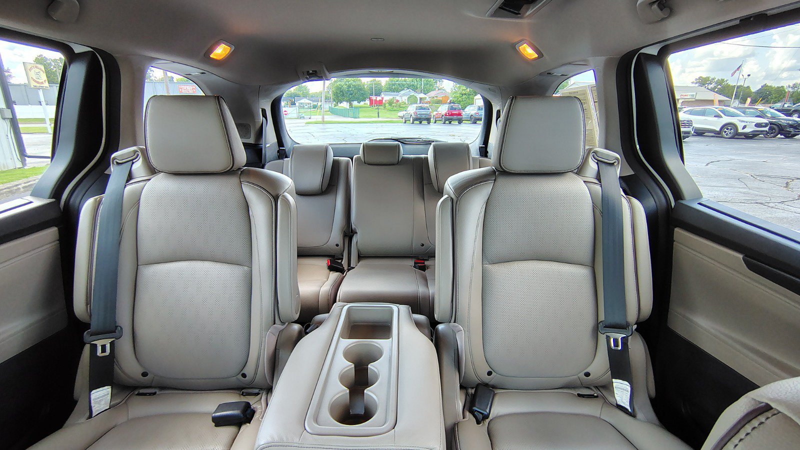 Used 2023 Honda Odyssey Elite image 35