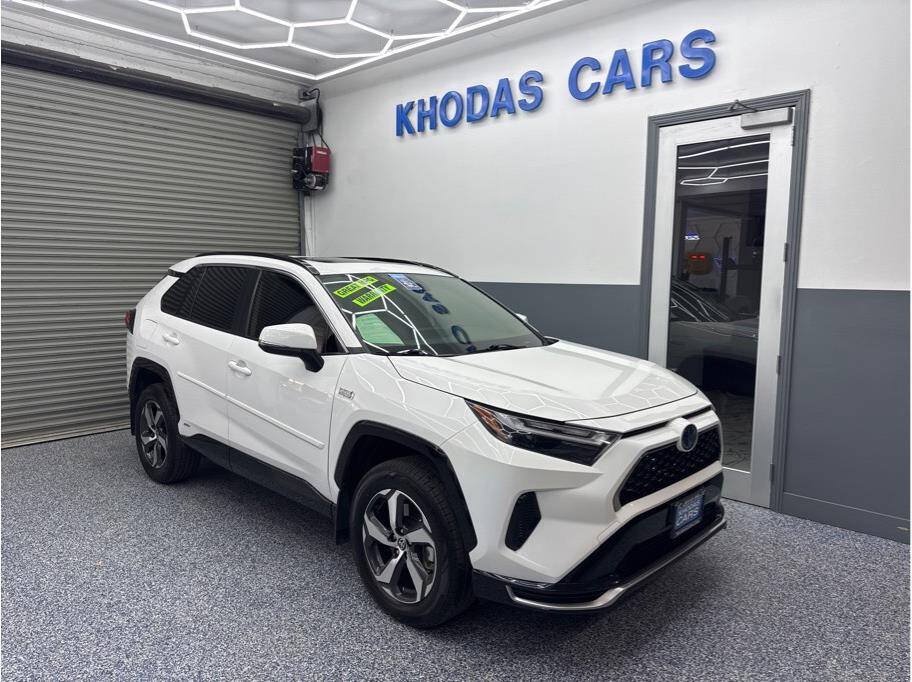 Used 2022 Toyota RAV4 SE w/ Weather & Moonroof Package AWD/4WD image 7
