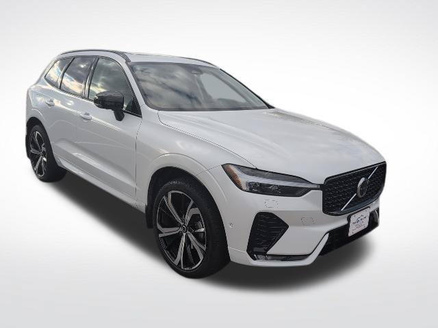 Used 2024 Volvo XC60 B5 Ultimate w/ Protection Package Premier AWD/4WD image 8