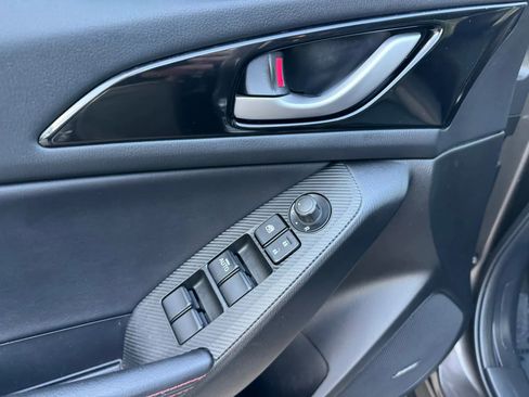 Used 2016 MAZDA MAZDA3 i Grand Touring FWD image 37