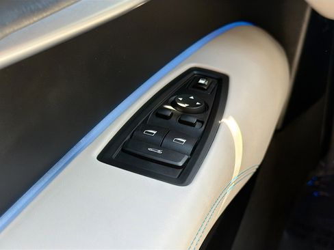 Used 2015 BMW i8 Base image 21
