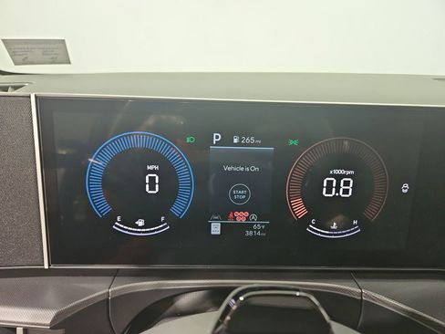 Certified 2025 Hyundai Santa Fe SEL image 17