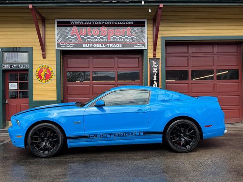 Used 2013 Ford Mustang GT Premium RWD image 9