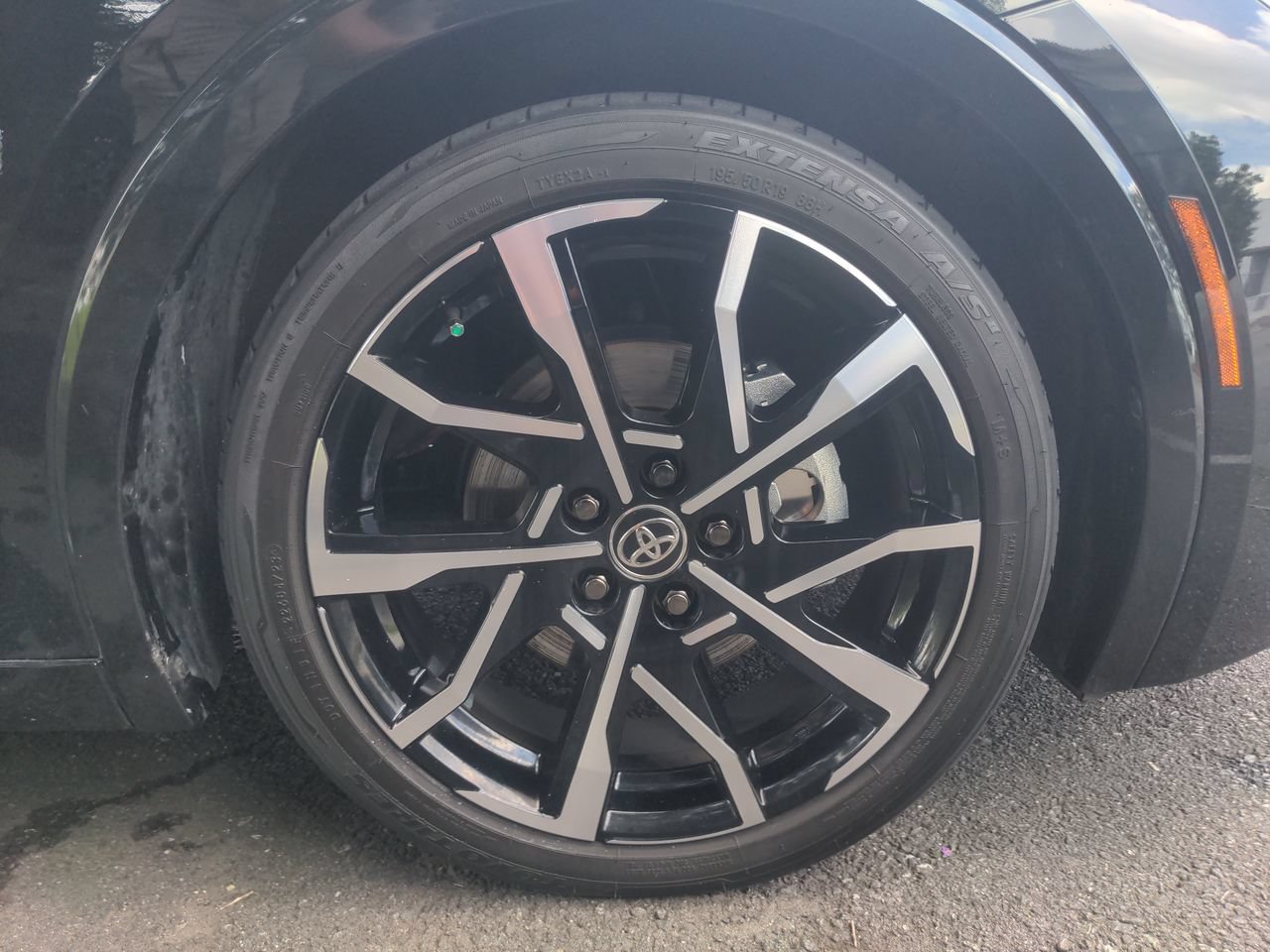 Used 2024 Toyota Prius Prime FWD image 48