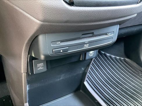 Used 2018 Honda Odyssey Elite image 32