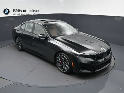 New 2027 BMW 530i w/ M Sport Package RWD image 1