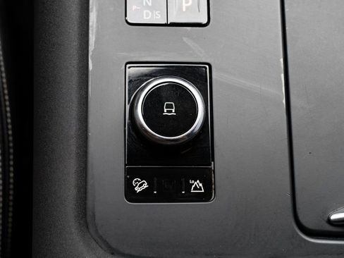 Used 2021 Land Rover Discovery S R-Dynamic AWD/4WD image 21