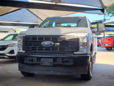 Used 2024 Ford F250 XL AWD/4WD image 1