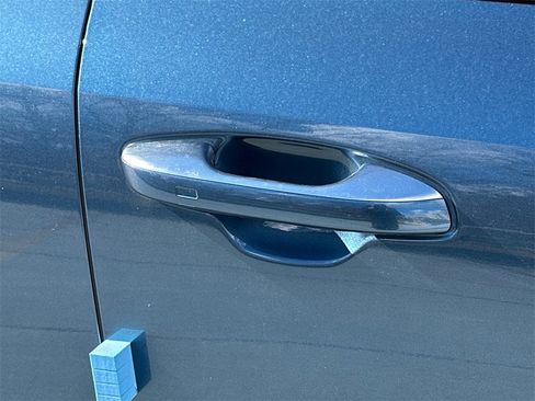 New 2025 Kia Niro SX image 9