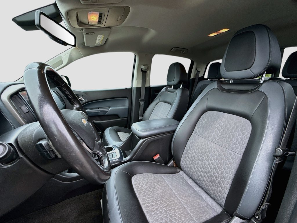 Used 2017 Chevrolet Colorado Z71 AWD/4WD image 11