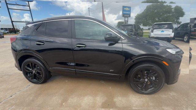 Certified 2026 Buick Encore GX Sport Touring FWD image 9