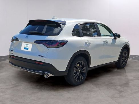 New 2027 Honda HR-V Sport image 3
