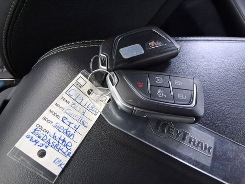 Used 2024 Cadillac CT4 Luxury image 22