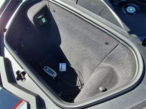 Used 2023 Chevrolet Corvette Stingray Preferred Cpe w/ 2LT image 31