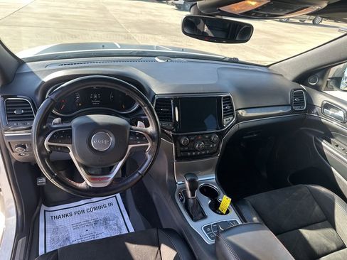 Used 2021 Jeep Grand Cherokee Trailhawk AWD/4WD image 11