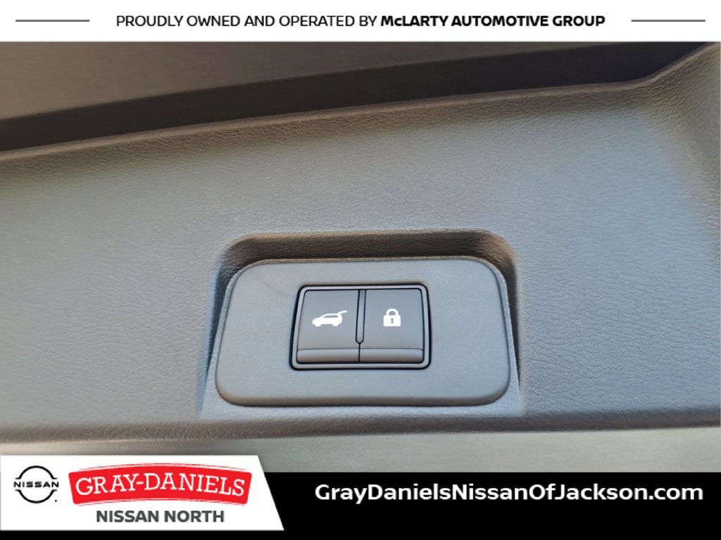 Certified 2026 Nissan Rogue SV AWD/4WD image 12