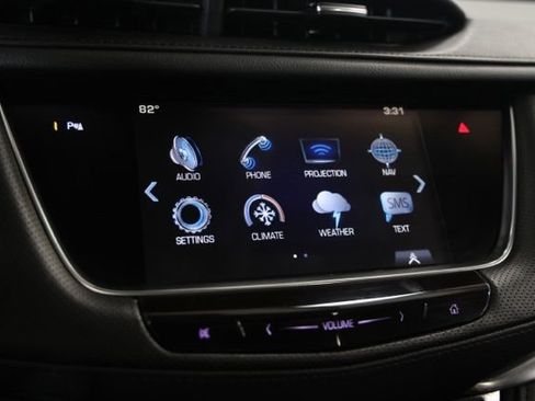 Used 2018 Cadillac XT5 Luxury w/ Driver Awareness Package AWD/4WD image 27
