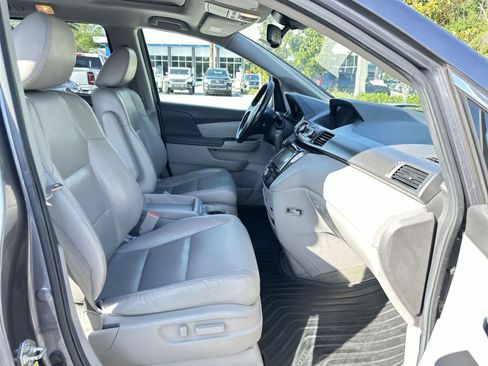 Used 2014 Honda Odyssey Touring image 17